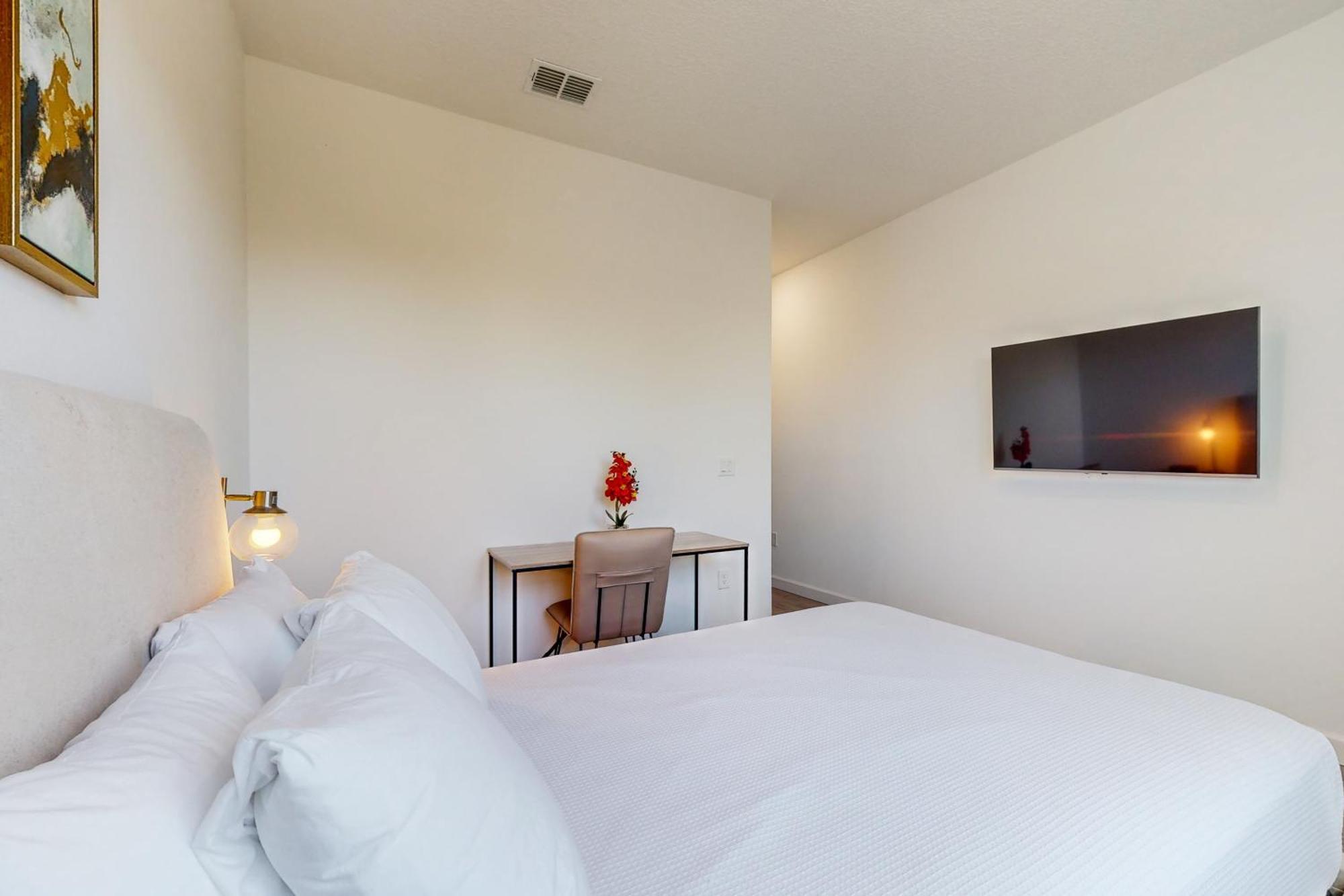 The Azur Resort Davenport Room photo
